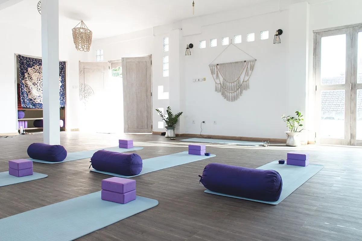 Yoga Retreat in Nusa Lembongan for Beginners: A Calm First-Timer Guide