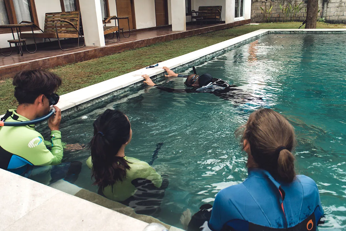 Snorkeling dans les eaux de Nusa Lembongan